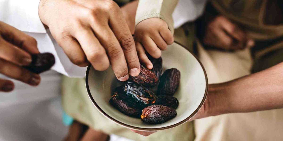 Deepen Your Connection with Allah: The Spiritual Benefits of Ramadan Charity