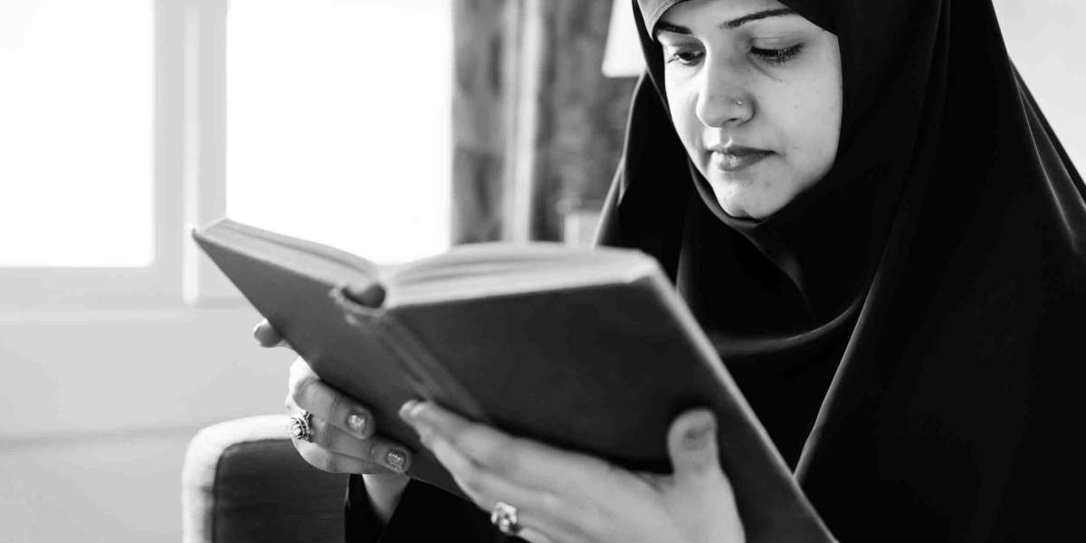 Digital Devotion: How Young Muslims Are Engaging with the Quran Online