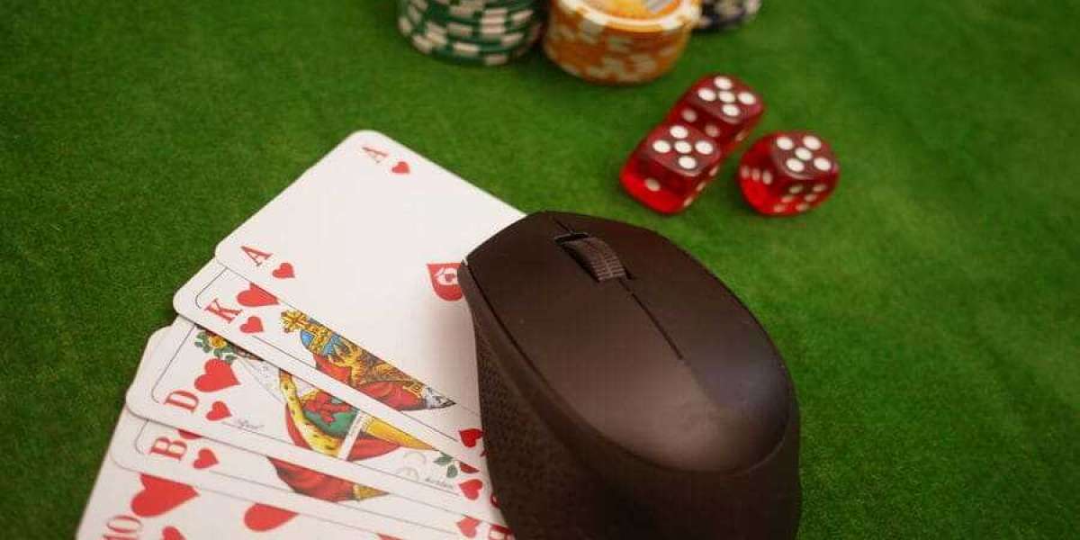 Mastering the Basics: How to Play Online Baccarat